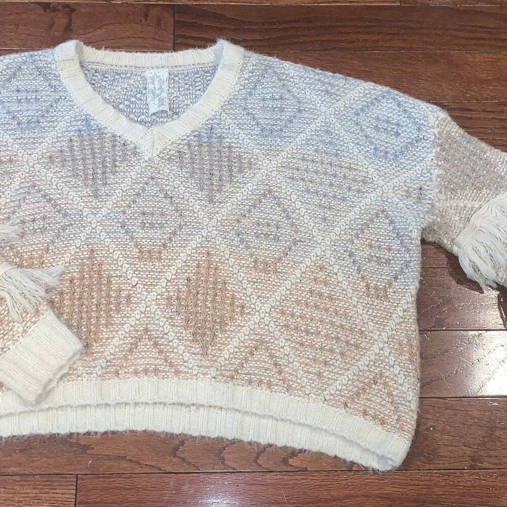 Jessica Simpson Fringe Aztec Knit Sweater Women’s Size L Boho‎ Textured Pullover